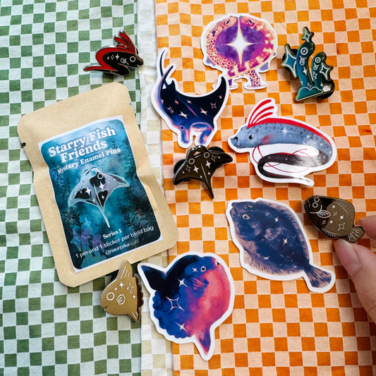 Starry Fish Friends Series 1 | Enamel Pin Blindbag (4 pins+1 rare)